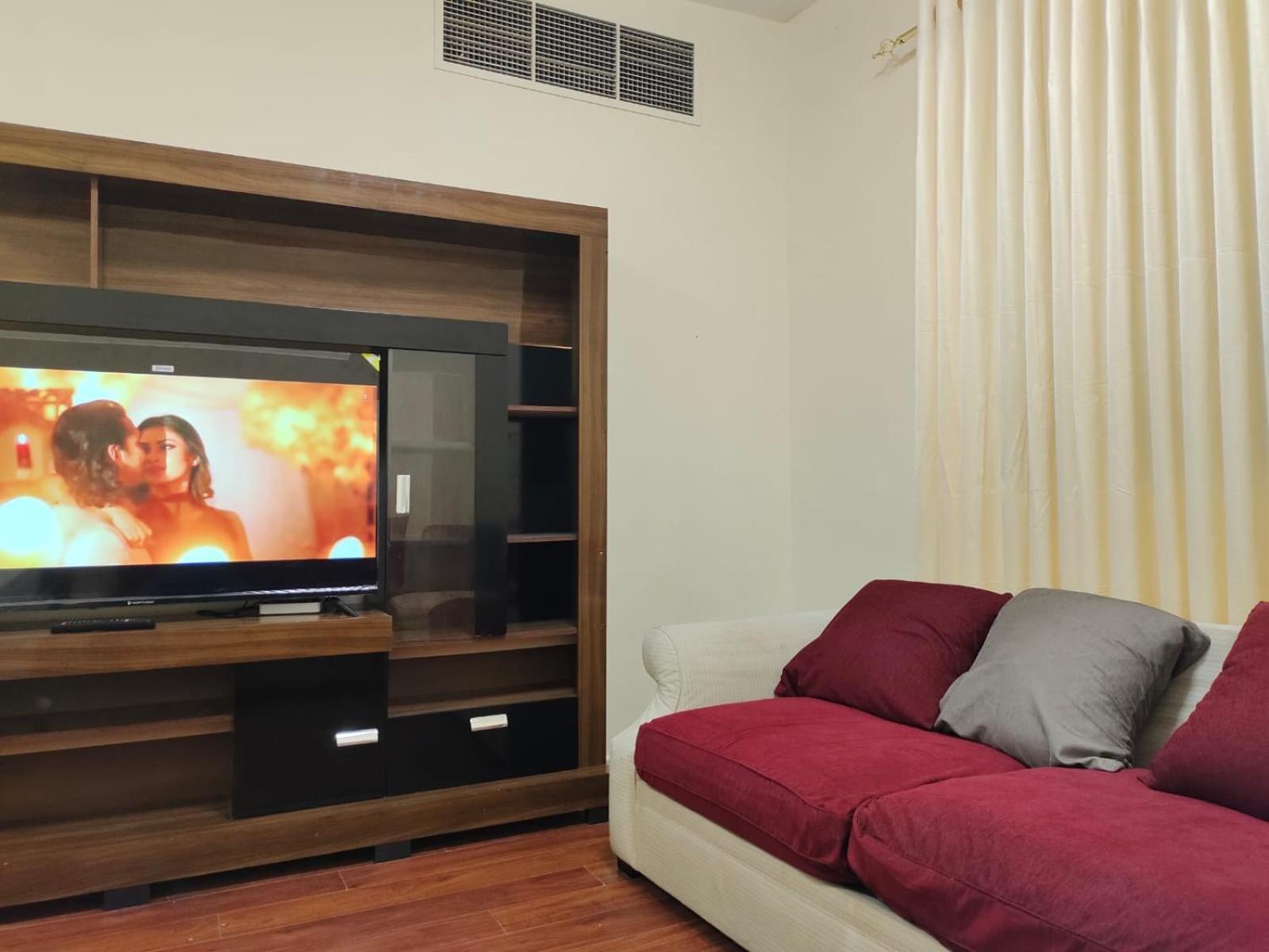 Arnim Suite - 3 Bedrooms Apartment Шарджа Экстерьер фото